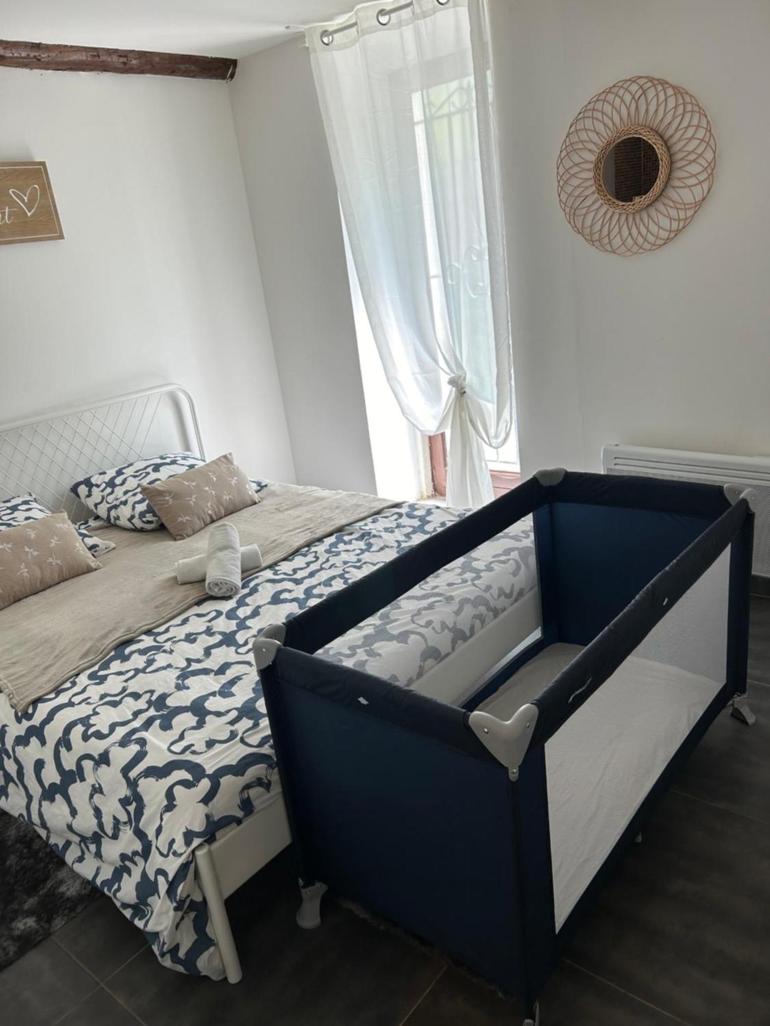 Appartement Avec Piscine Au Milieu Des Vignes Les Arcs-sur-Argens ภายนอก รูปภาพ